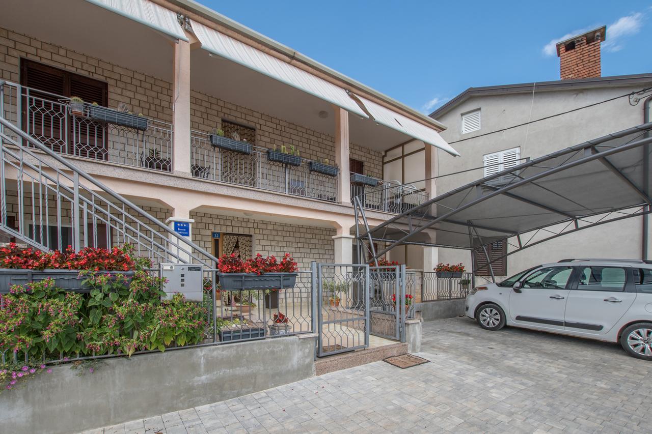 Apartmenst Saban 1709 Murine Экстерьер фото