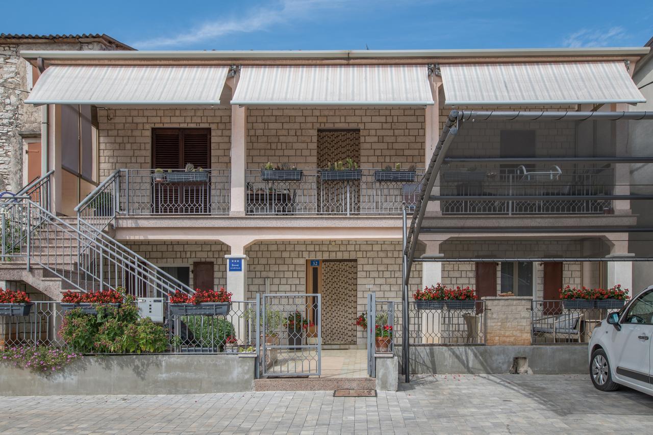 Apartmenst Saban 1709 Murine Экстерьер фото